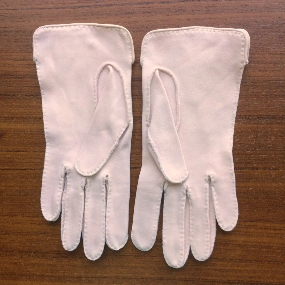 Vintage Pale Pink Gloves (1940s - 1960s?)